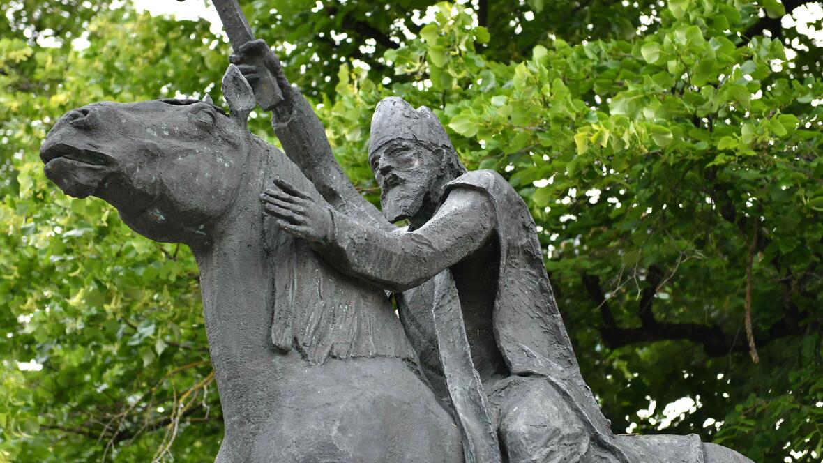 Ein Ulrich-Doppeljubiläumsjahr für 2023/24 hat Bischof Bertram beim Pontifikalamt zum Hochfest des hl. Ulrich ausgerufen. (Foto: Maria Steber / pba)