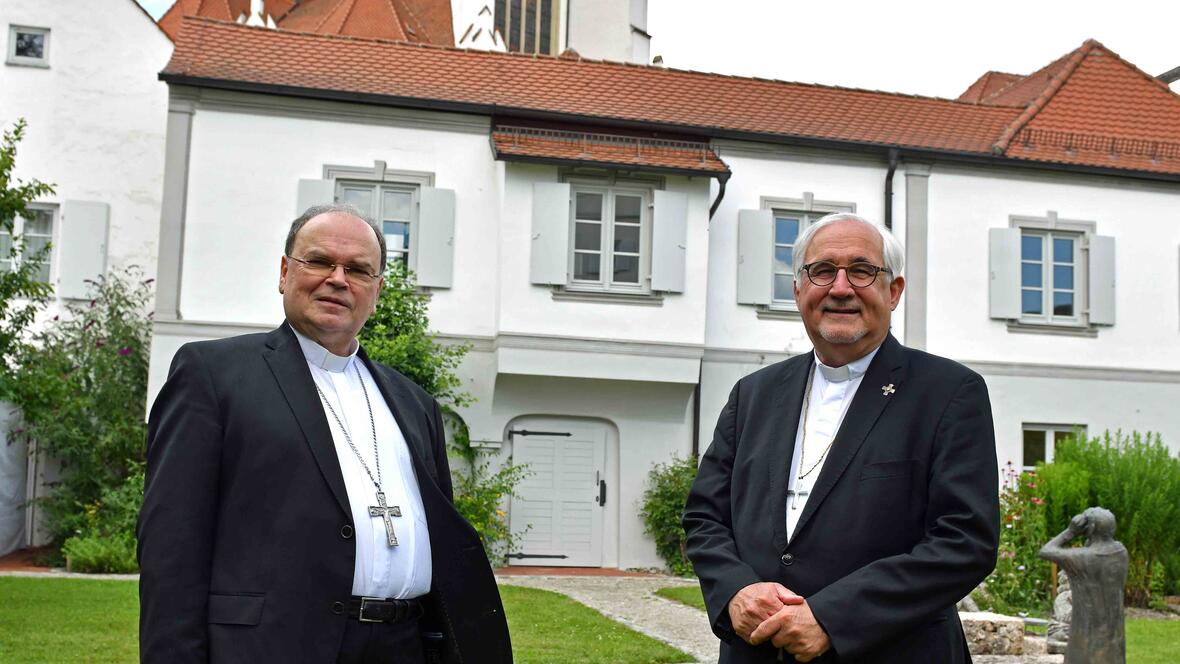 Bischof Dr. Gebhard Fürst zu Gast bei Bischof Bertram im Augsburger Bischofshaus. (Foto: Nicolas Schnall / pba)