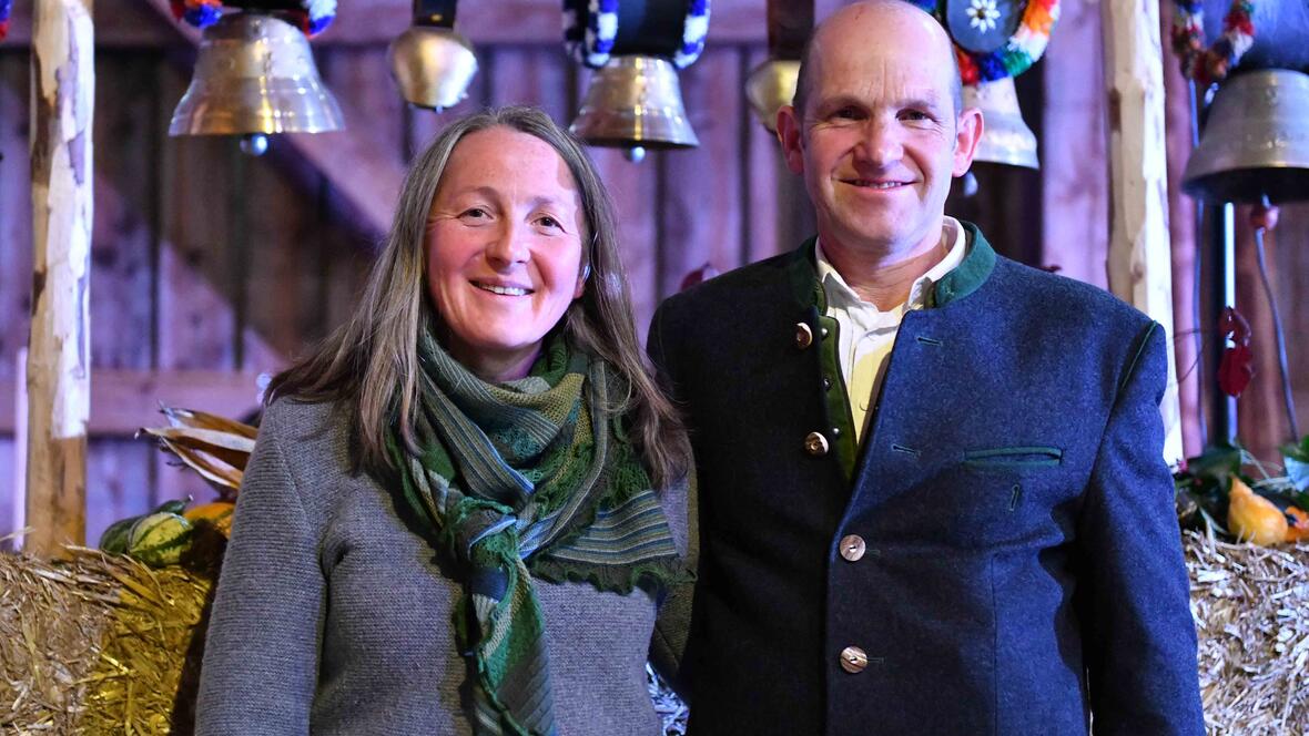 Der Familienbetrieb wird von Birgit und Thomas Steuer geführt. Unterstützung erhalten die beiden von ihren drei Kindern im jungen Erwachsenenalter. (Foto: Maria Steber / pba)