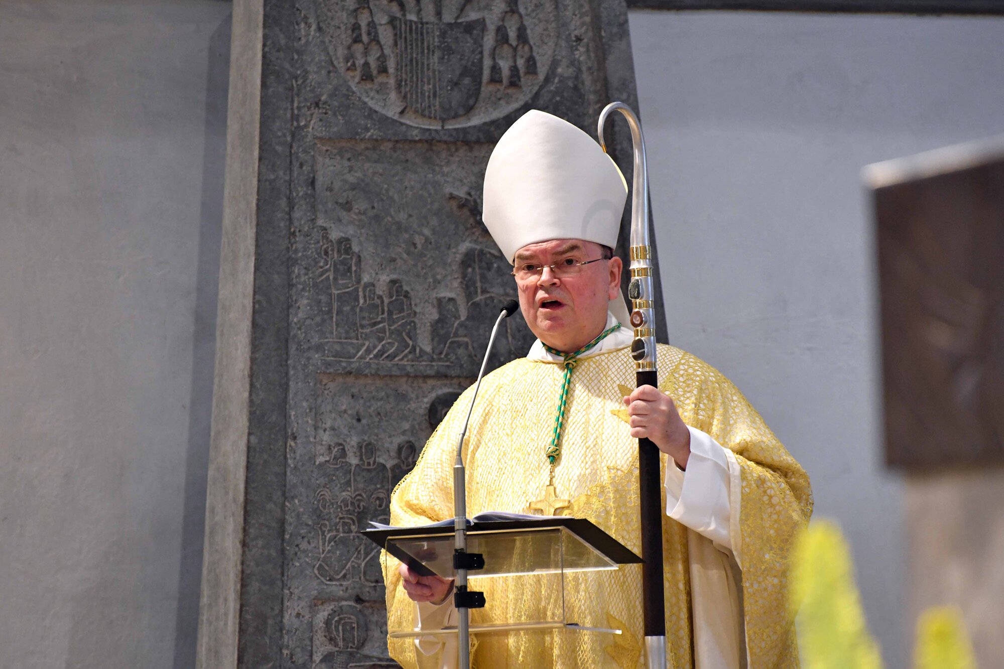 09_Priesterweihe im Augsburger Dom 2021 (Foto Nicolas Schnall pba)