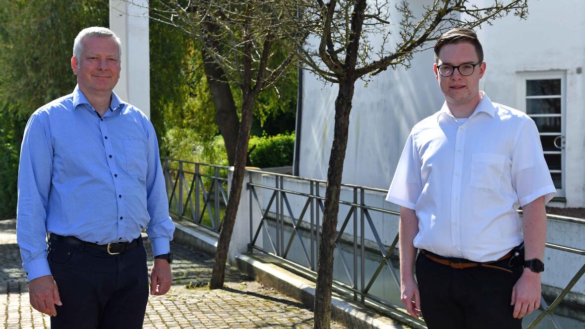 Die beiden Pastoralpraktikanten Herbert Kramert und Philipp Fröhling auf dem Weg zu Diakonen- und Priesterweihe.