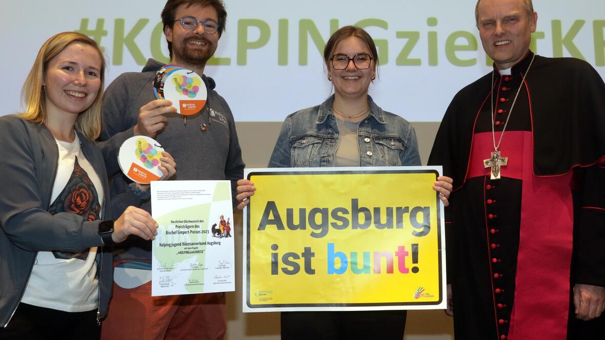 Die Kolpingjugend Diözesanverband Augsburg hat den Bischof-Simpert-Preis für ihr Projekt "KOLPINGziehtKREISE" gewonnen. (Fotos: Annette Zoepf / pba)