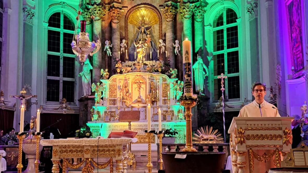 Jugendosternacht 2023 in Lechbruck (Foto: Sr. Daniela Martin) „Wie zuletzt in Lechbruck wird auch 2024 wieder mit Lichttechnik gearbeitet.“