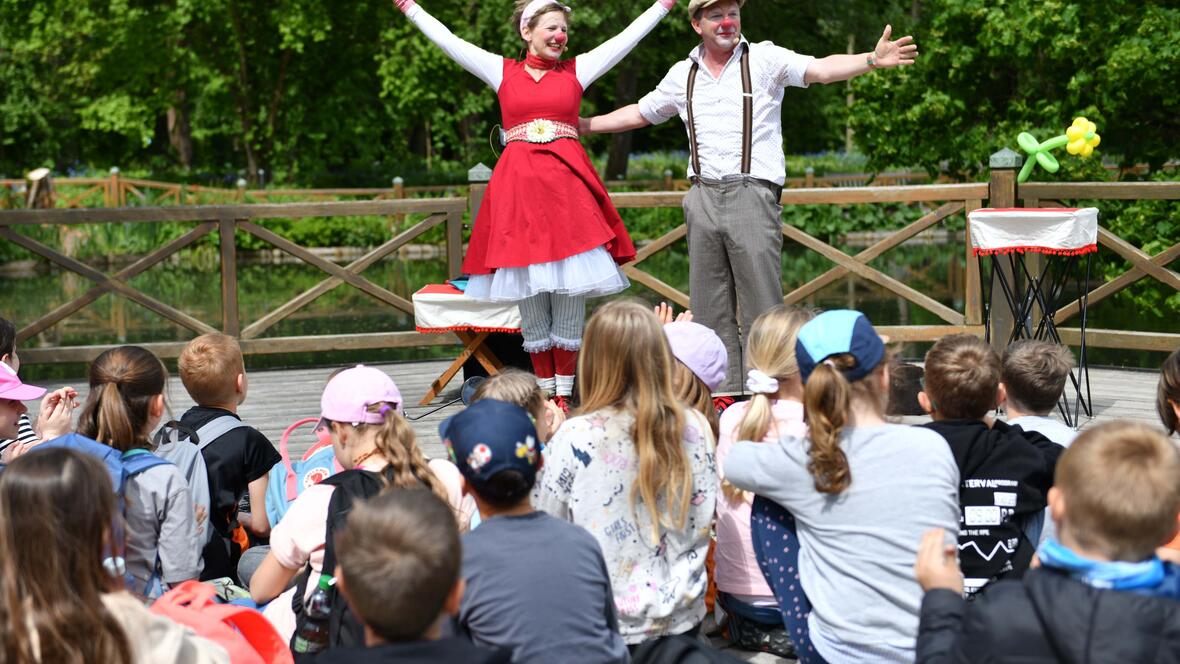 Mehr als 1250 Kinder aus allen Ecken des Bistums erlebten an diesem Samstag im Botanischen Garten in Augsburg was es heißt, ein wahrer Held zu sein. Ein abwechslungsreiches Rahmenprogramm und 50 Mitmachstationen wurden geboten. (Fotos: Maria Rösch / pba) 