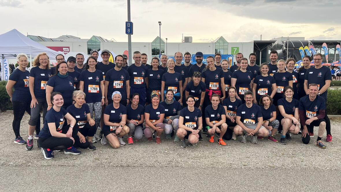 Die Läuferinnen und Läufer des Bistums beim 13. M-Net Firmenlauf in Augsburg (Foto: Personalabteilung)