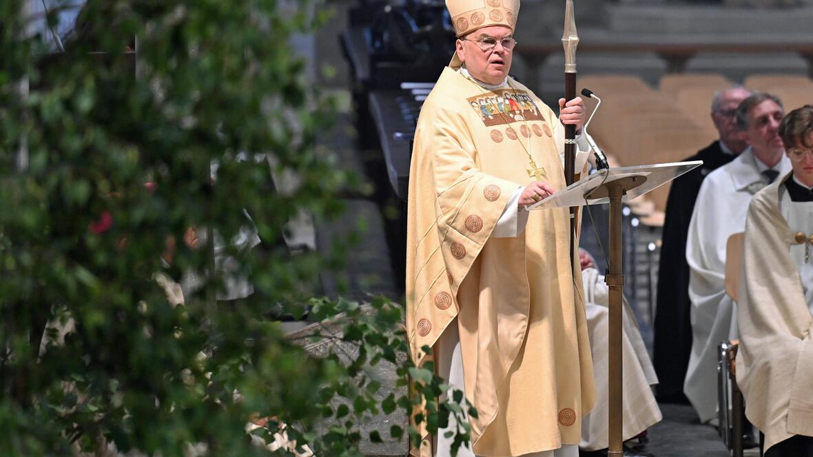 „Keine geballten Fäuste, sondern gefaltete Hände“