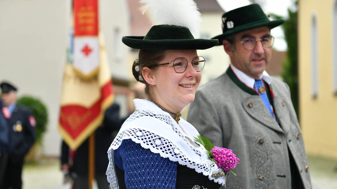 Viele Gläubige waren an diesem Sonntag in Tracht zum Gottesdienst gekommen. (Maria Rösch / pba)