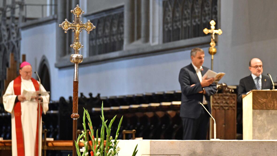 Solidaritätstag für bedrängte Christen in Augsburg: Kreuzweg im Hohen Dom. (Fotos: Nicolas Schnall / pba)
