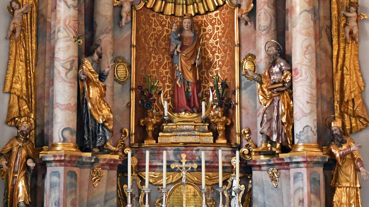 Muttergottes mit Jesuskind in der Marienkapelle des Hohen Doms. (Foto: Julian Schmidt / pba)